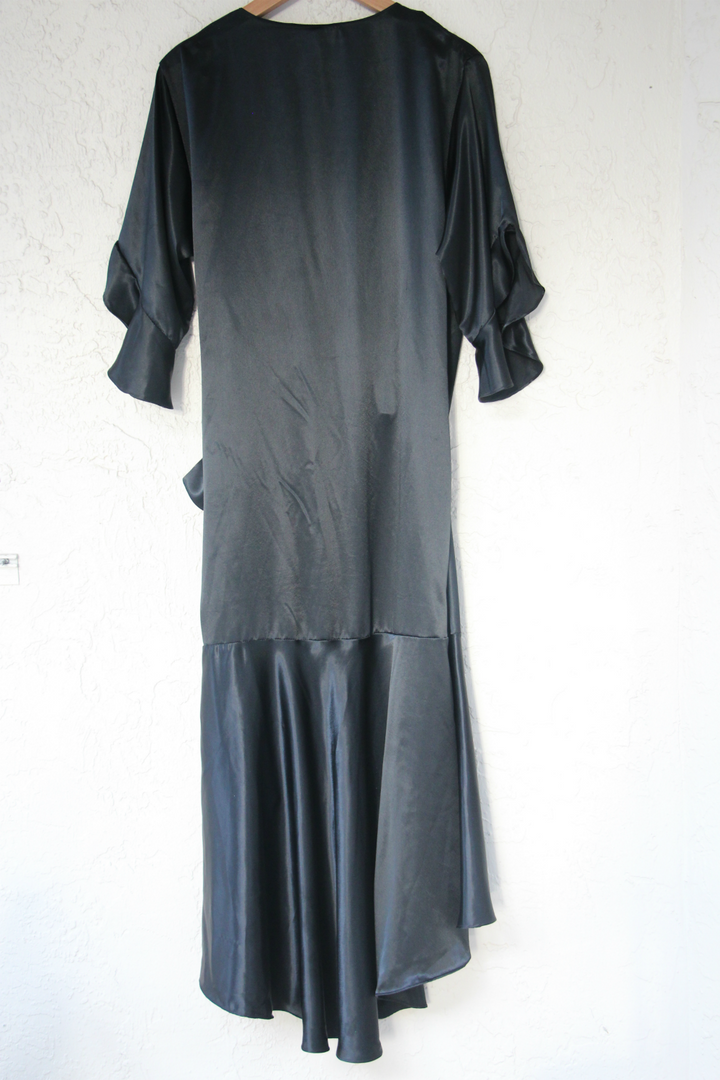 Mia Armand Of Beverly Hills Black Ruffled Robe