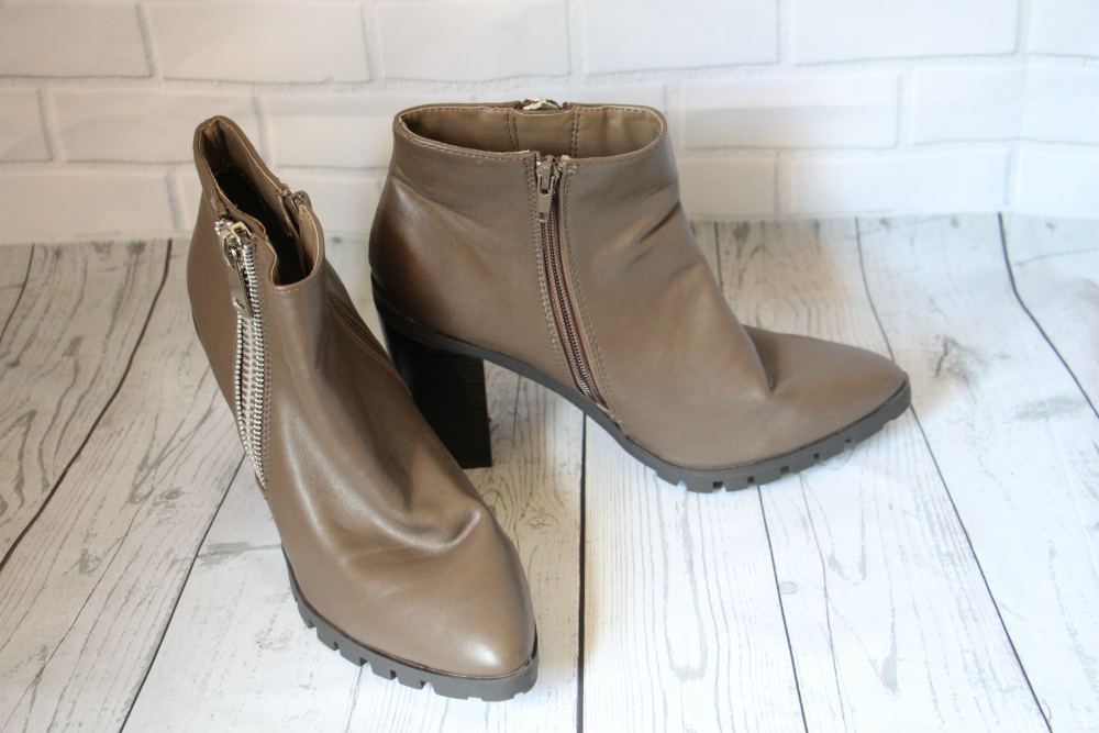 Qupid Taupe Boots