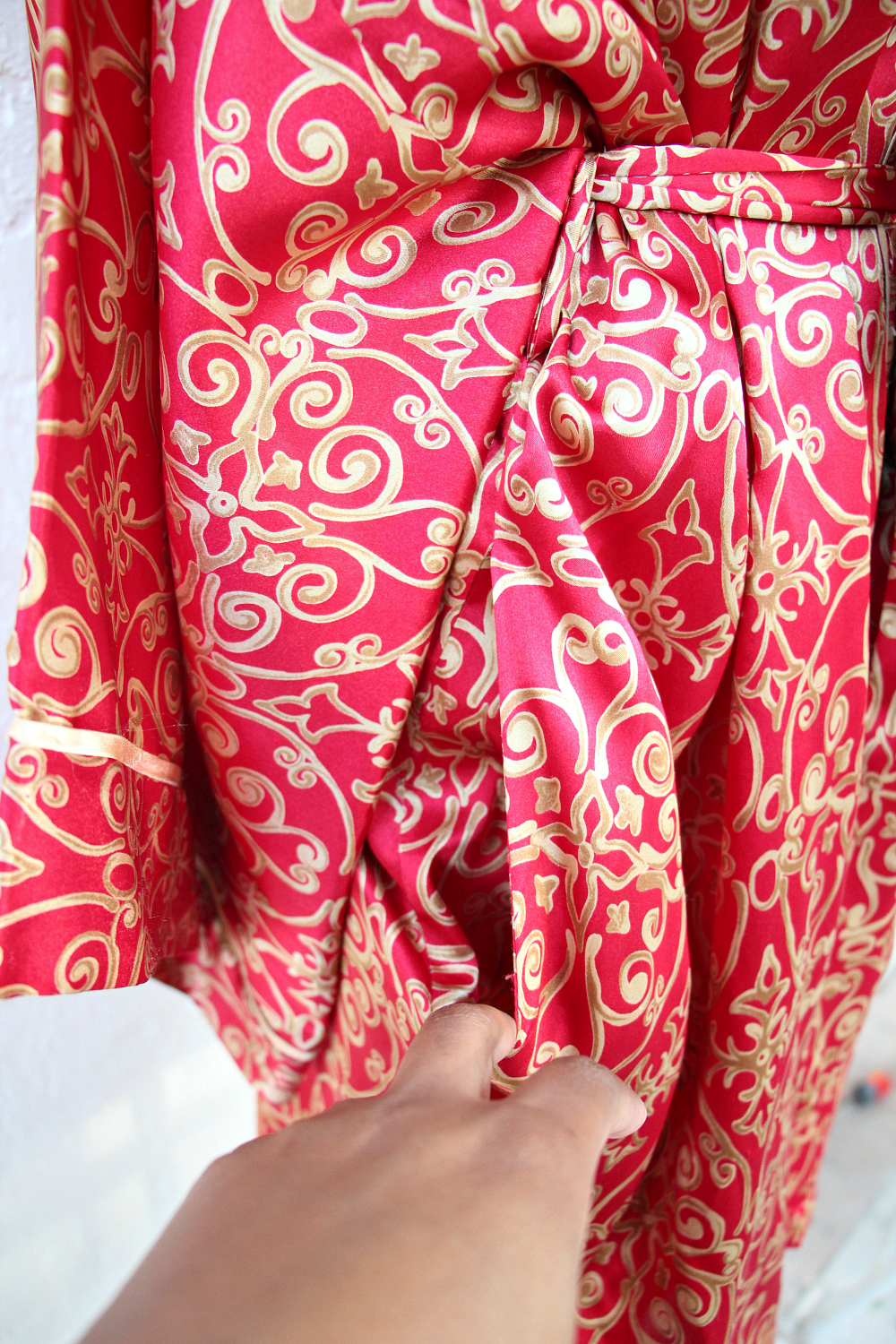 Natori Classics Vintage Red and Gold Robe